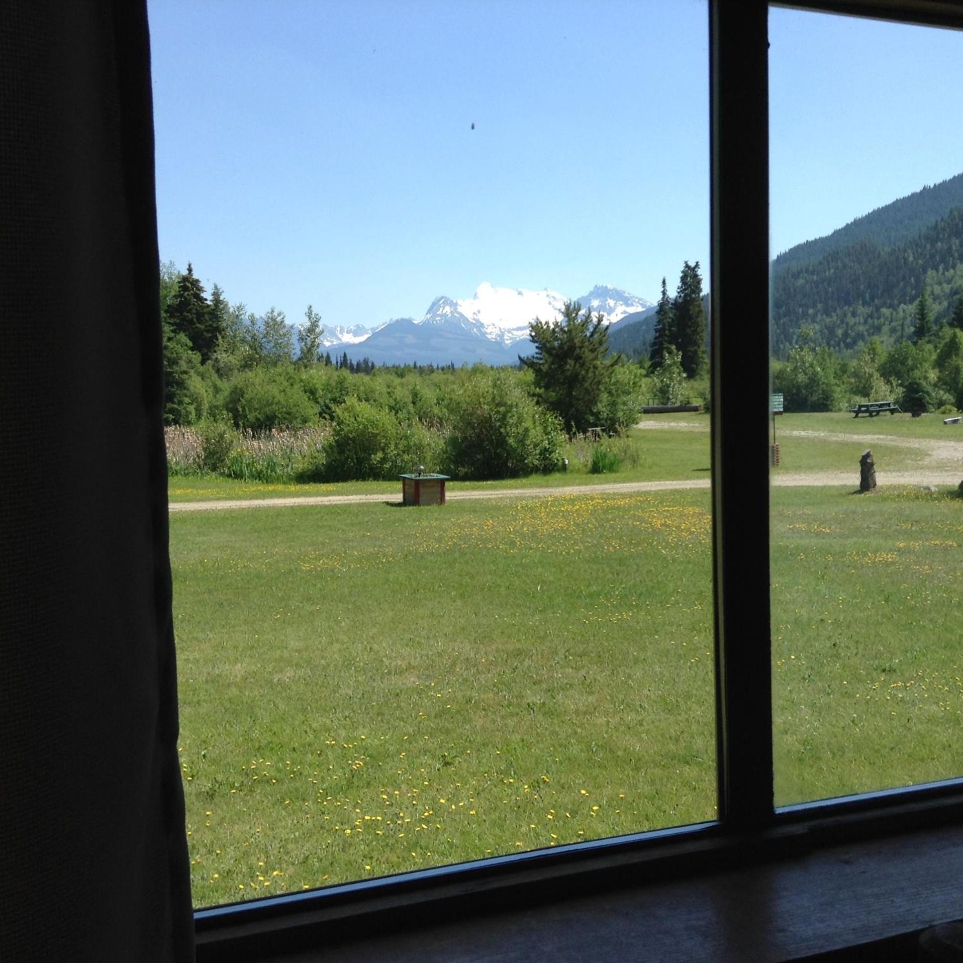 Summit River Lodge & Campsites Valemount Camera foto